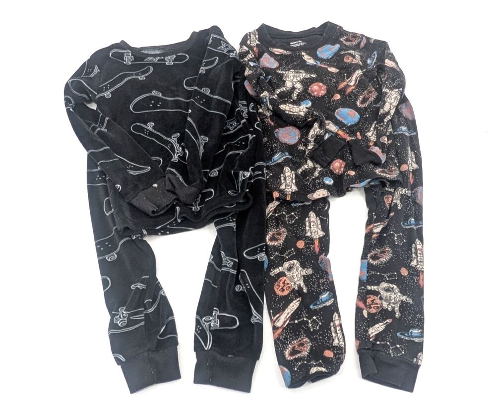 Space Astronaut Skate Board Black Toddler Pajamas Long Sleeve Lot of 2 Size 4